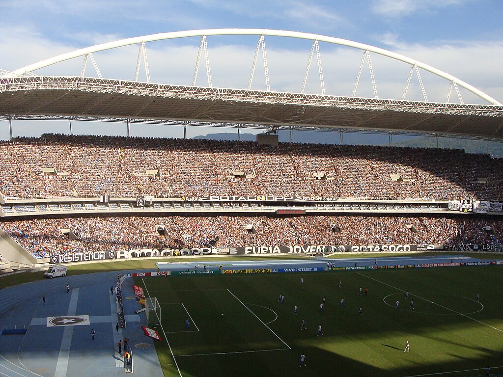 Olímpico Nilton Santos